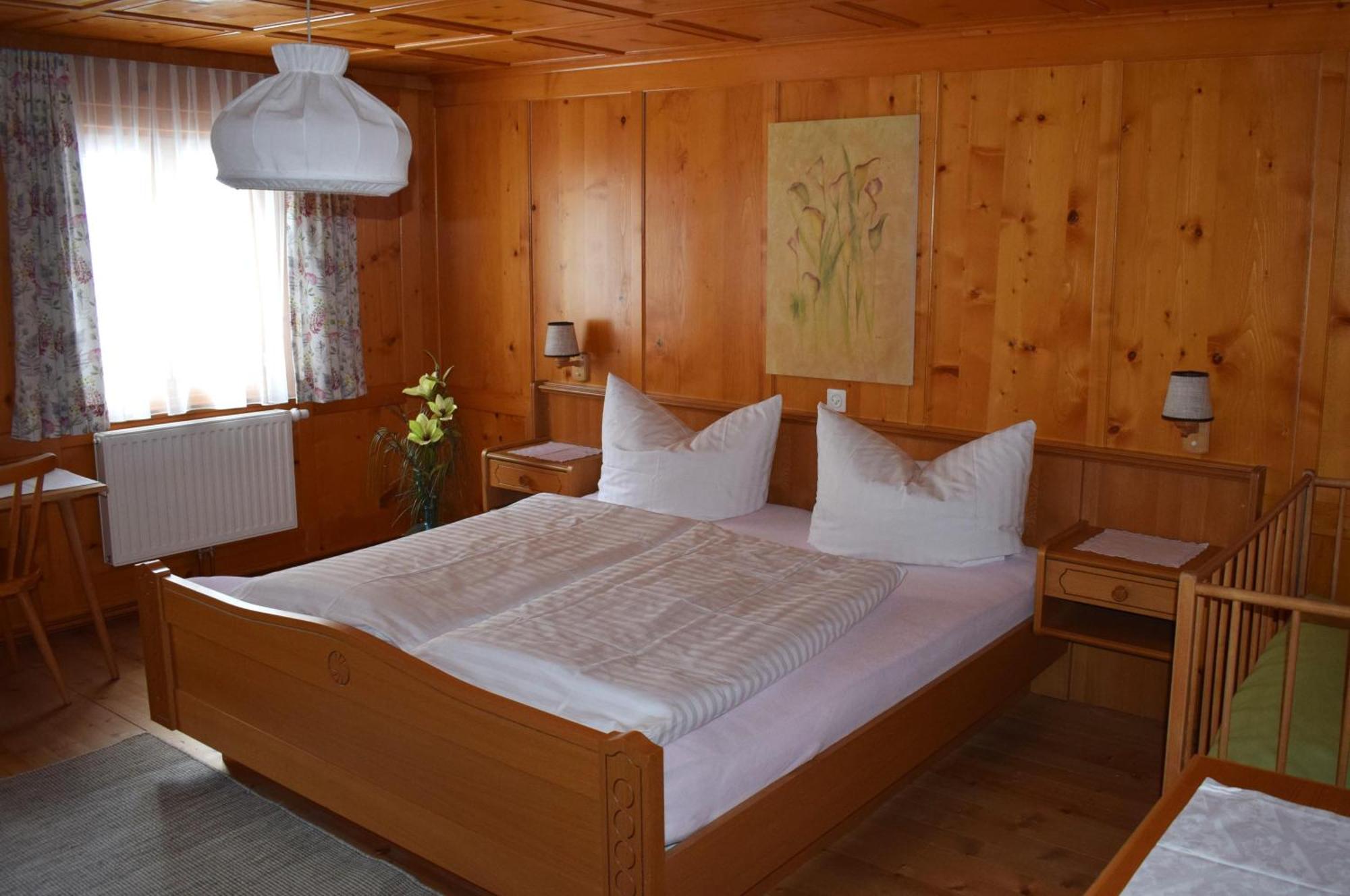 Landhaus Brif Schruns Buitenkant foto